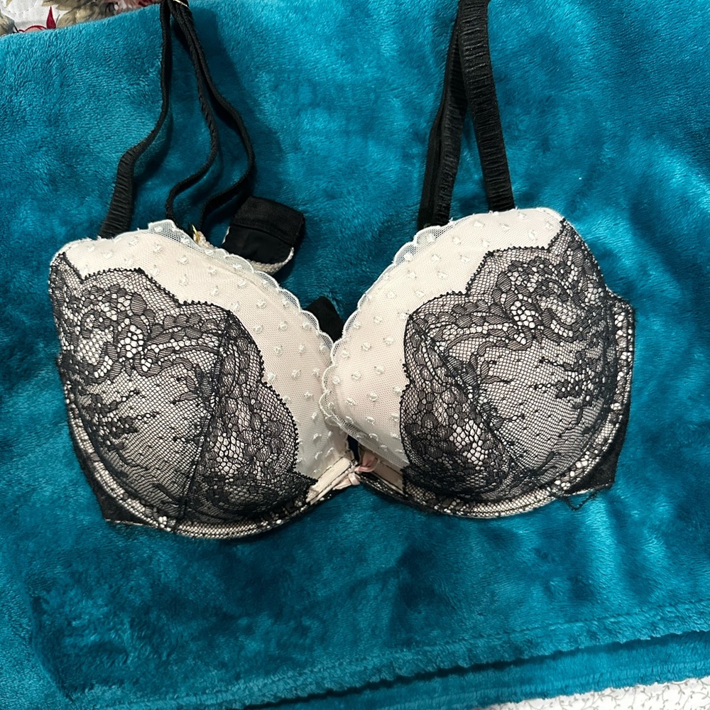Victoria’s Secret Bra